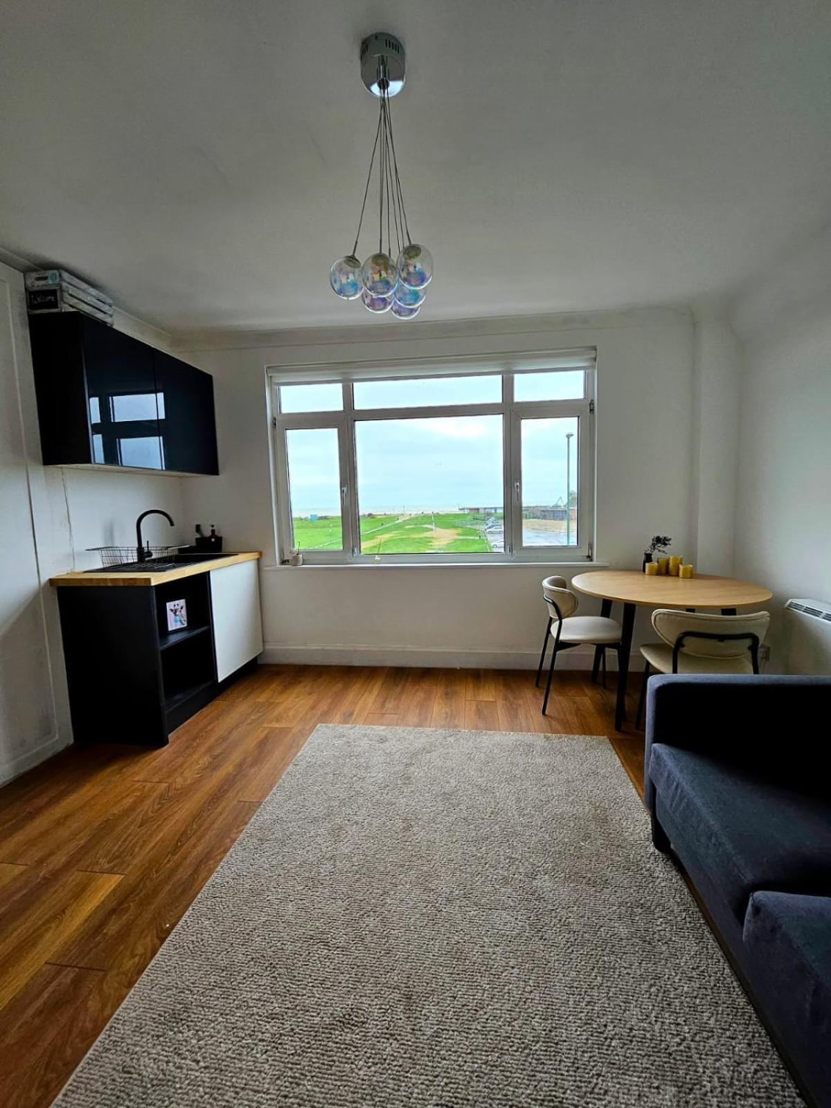 Seaview 2 Bedroom Apartment Littlehampton Exteriér fotografie